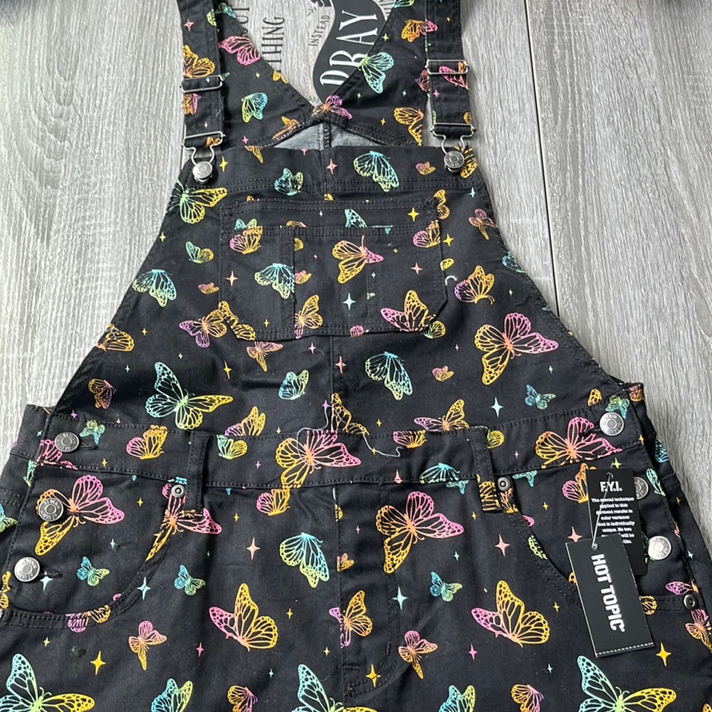 Hot Topic romper shorts